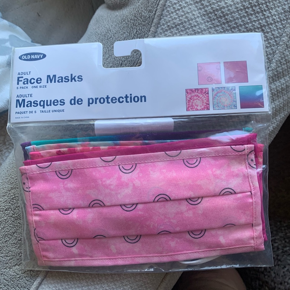 Adult old navy masks. NWT
